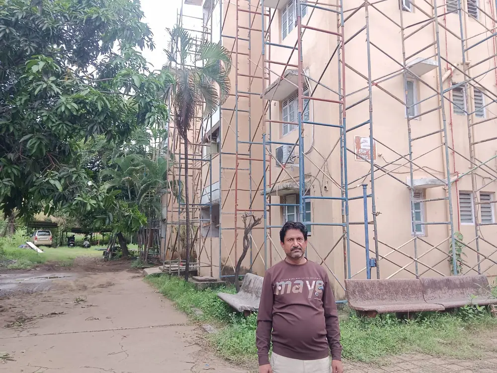 Scaffolding labour team working beside an access structure in Mumbai
